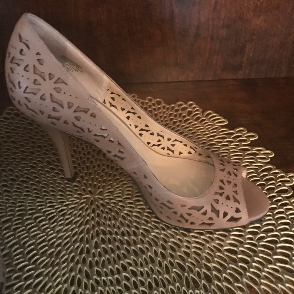 Enzo Angiolini Peep Toe Heels size 7 1/2 M